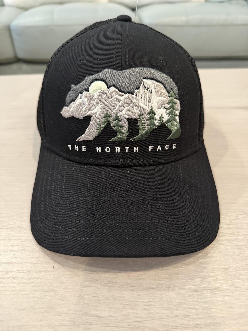The North Face Hat Cap Snap Back Mens One Size Black Mudder Trucker Bear Graphic